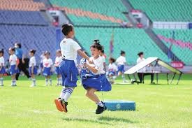 湖人遭遇三连败，快船悄然升至西部第7，浓眉复出独行侠紧追太阳