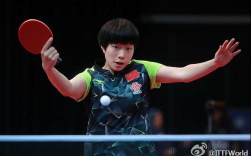 着零食喝饮 着零食喝饮